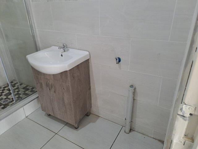 To Let 1 Bedroom Property for Rent in Eastleigh Ridge Gauteng