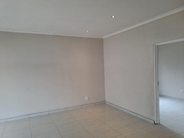 To Let 1 Bedroom Property for Rent in Eastleigh Ridge Gauteng