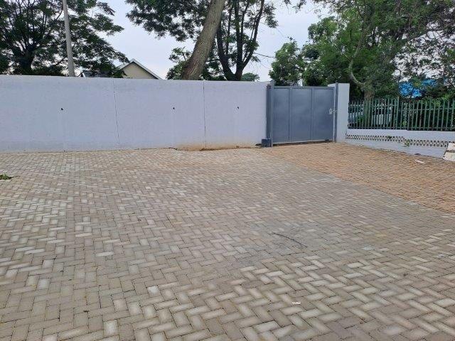 To Let 1 Bedroom Property for Rent in Eastleigh Ridge Gauteng