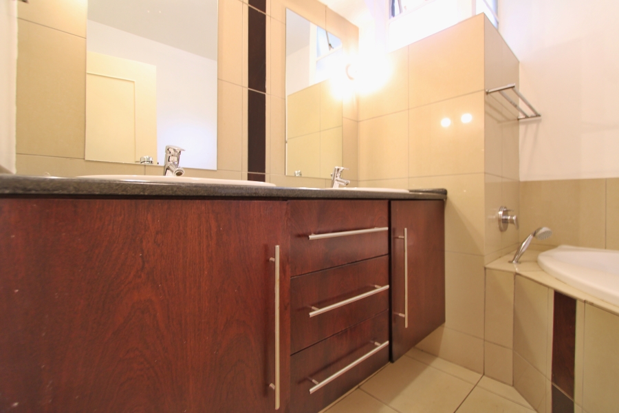 2 Bedroom Property for Sale in Parkmore Gauteng