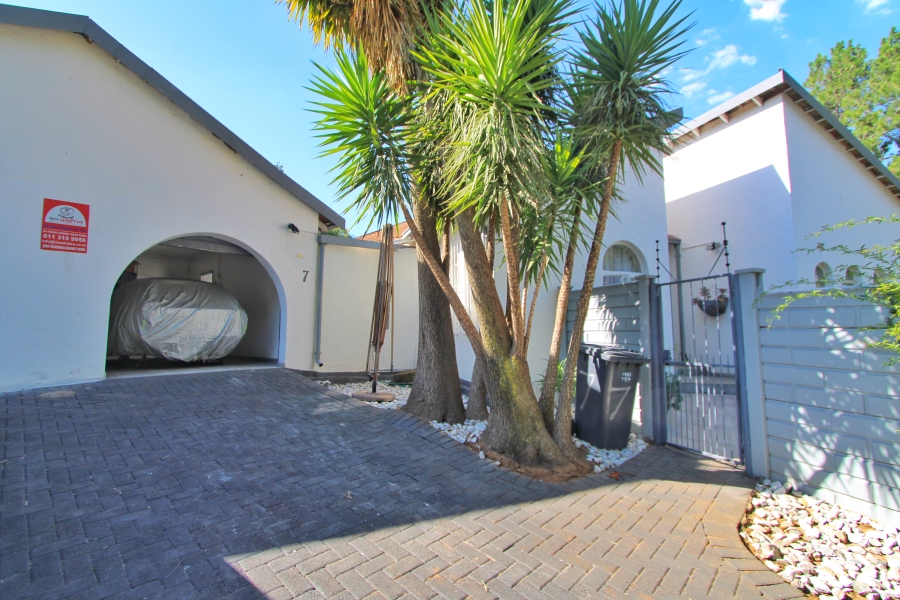 3 Bedroom Property for Sale in Halfway Gardens Gauteng