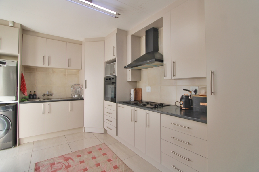3 Bedroom Property for Sale in Halfway Gardens Gauteng