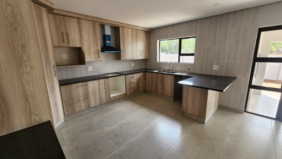 3 Bedroom Property for Sale in Brentwood Gauteng