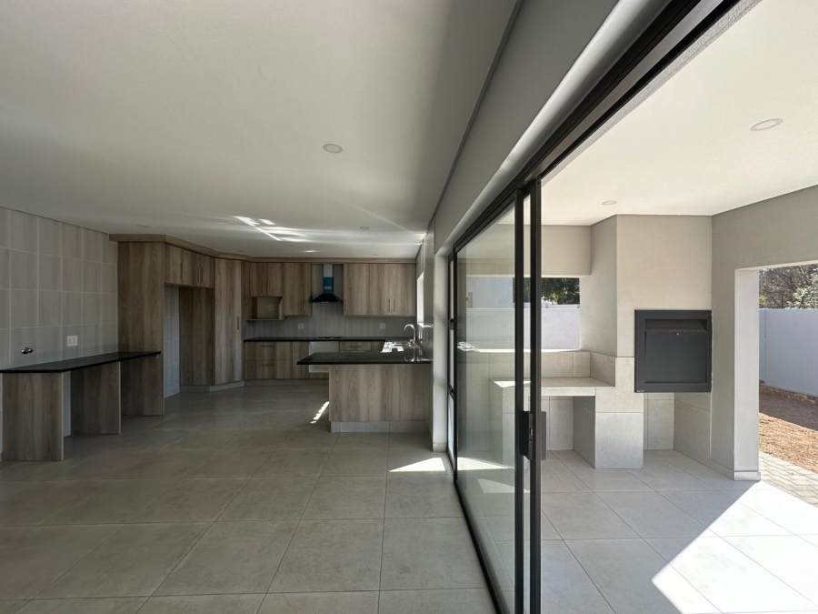 3 Bedroom Property for Sale in Brentwood Gauteng