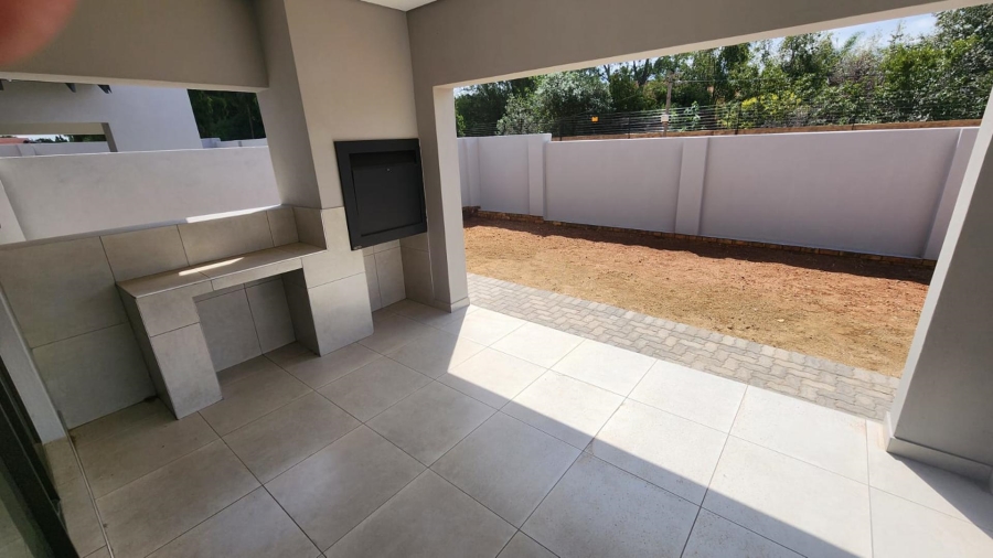 3 Bedroom Property for Sale in Brentwood Gauteng