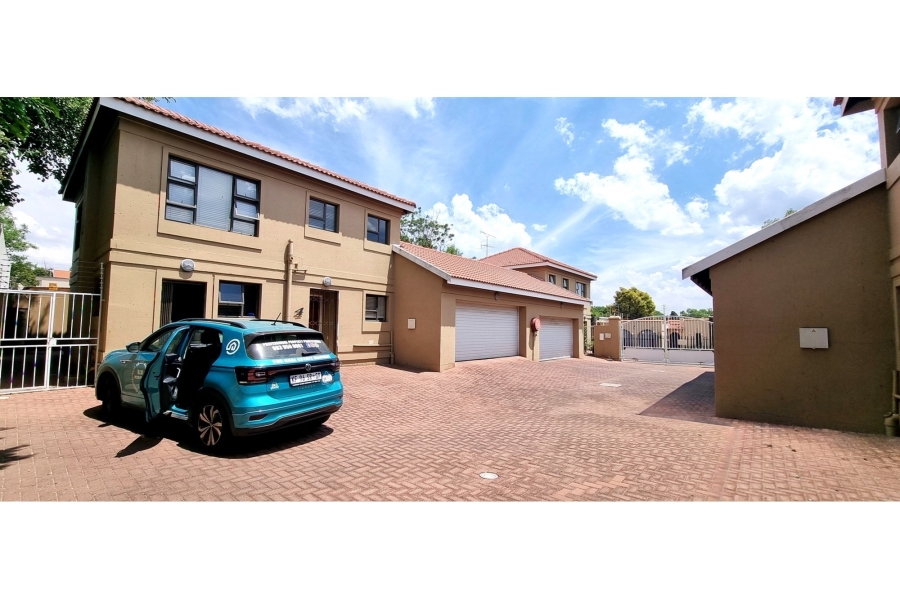 To Let 3 Bedroom Property for Rent in Eden Glen Gauteng