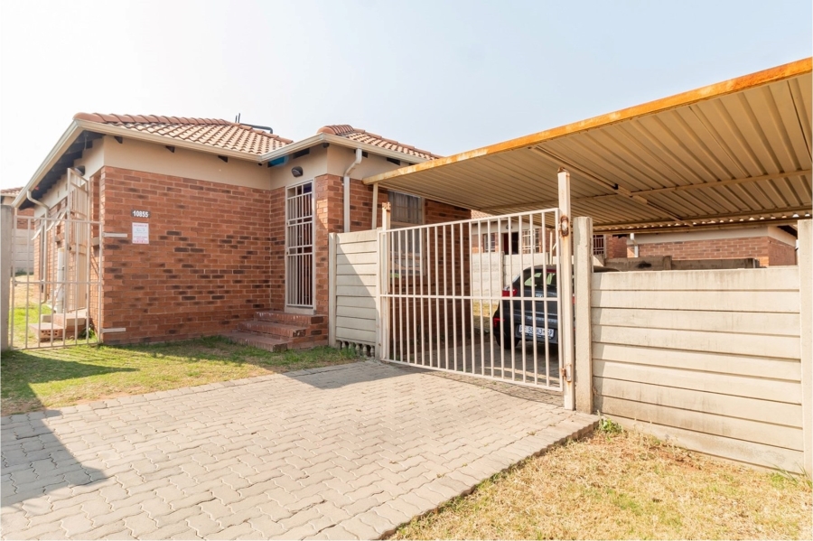 2 Bedroom Property for Sale in Thatch Hill Estate Gauteng