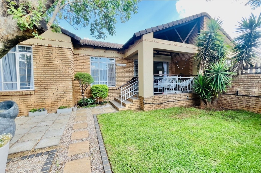 3 Bedroom Property for Sale in Moreleta Park Gauteng