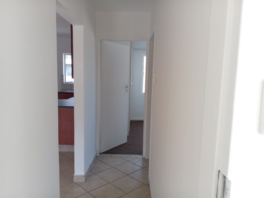 To Let 2 Bedroom Property for Rent in Vorna Valley Gauteng