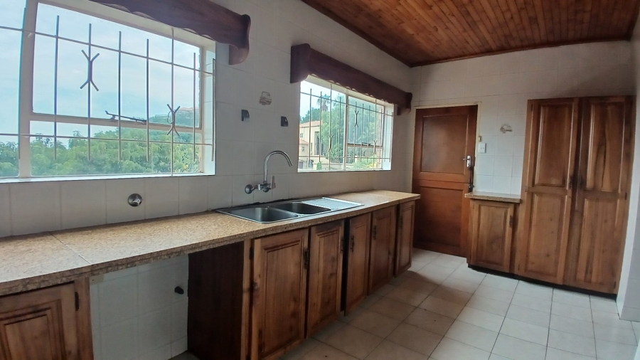 5 Bedroom Property for Sale in Glenvista Gauteng