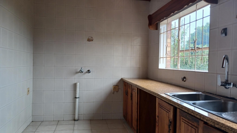 5 Bedroom Property for Sale in Glenvista Gauteng