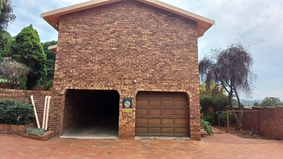 5 Bedroom Property for Sale in Glenvista Gauteng