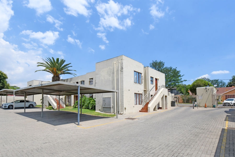 2 Bedroom Property for Sale in Kew Gauteng