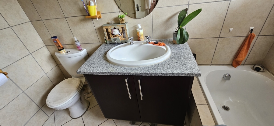 2 Bedroom Property for Sale in Meyersdal Gauteng