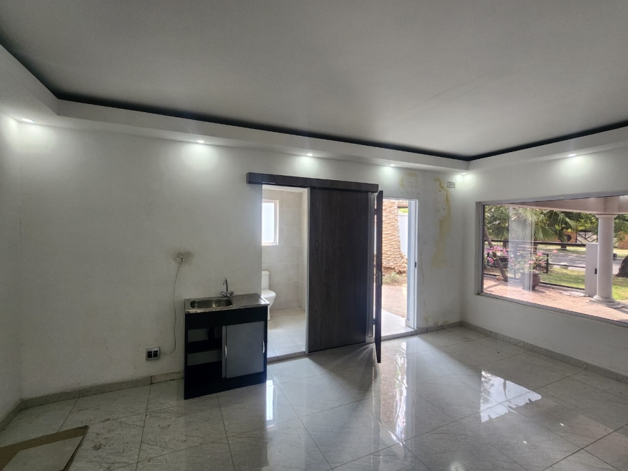 1 Bedroom Property for Sale in Sunward Park Gauteng