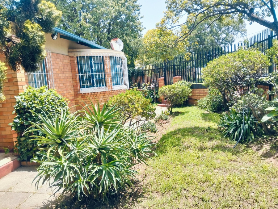 3 Bedroom Property for Sale in Rosettenville Gauteng