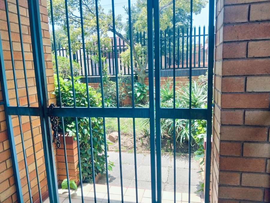 3 Bedroom Property for Sale in Rosettenville Gauteng
