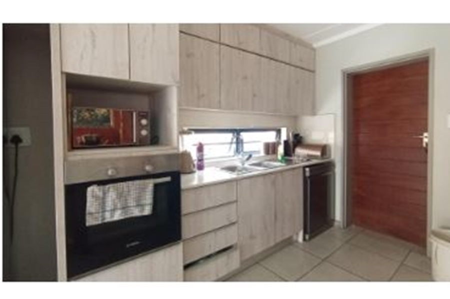 3 Bedroom Property for Sale in Amberfield Valley Gauteng