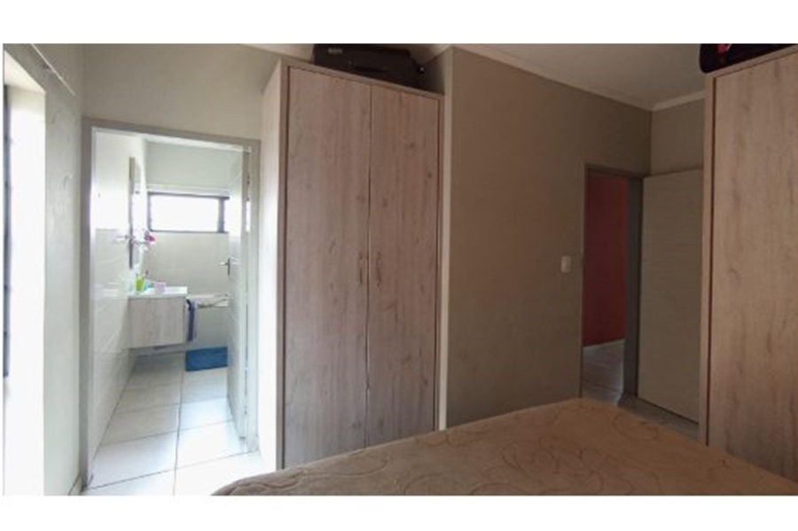 3 Bedroom Property for Sale in Amberfield Valley Gauteng