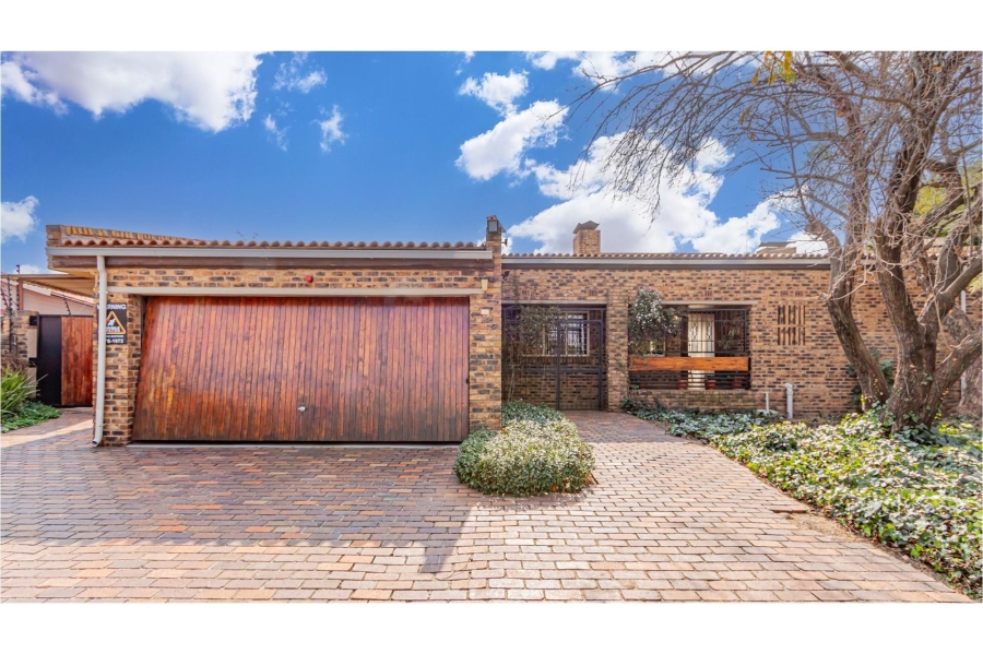 4 Bedroom Property for Sale in Northcliff Gauteng