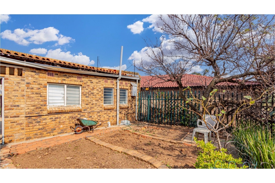 4 Bedroom Property for Sale in Northcliff Gauteng