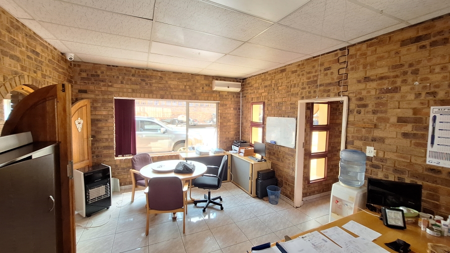 0 Bedroom Property for Sale in Robertville Gauteng
