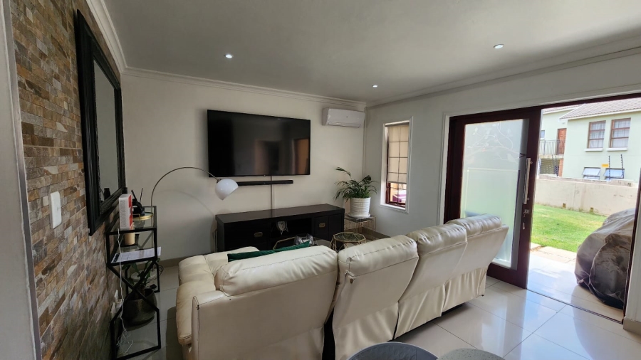 2 Bedroom Property for Sale in Montana Gauteng