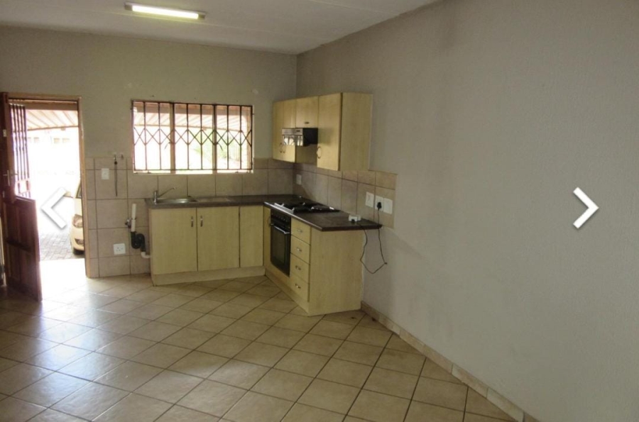 2 Bedroom Property for Sale in Krugersrus Gauteng