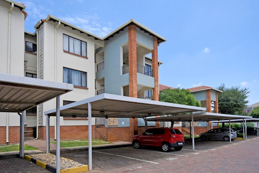 2 Bedroom Property for Sale in Greenstone Hill Gauteng