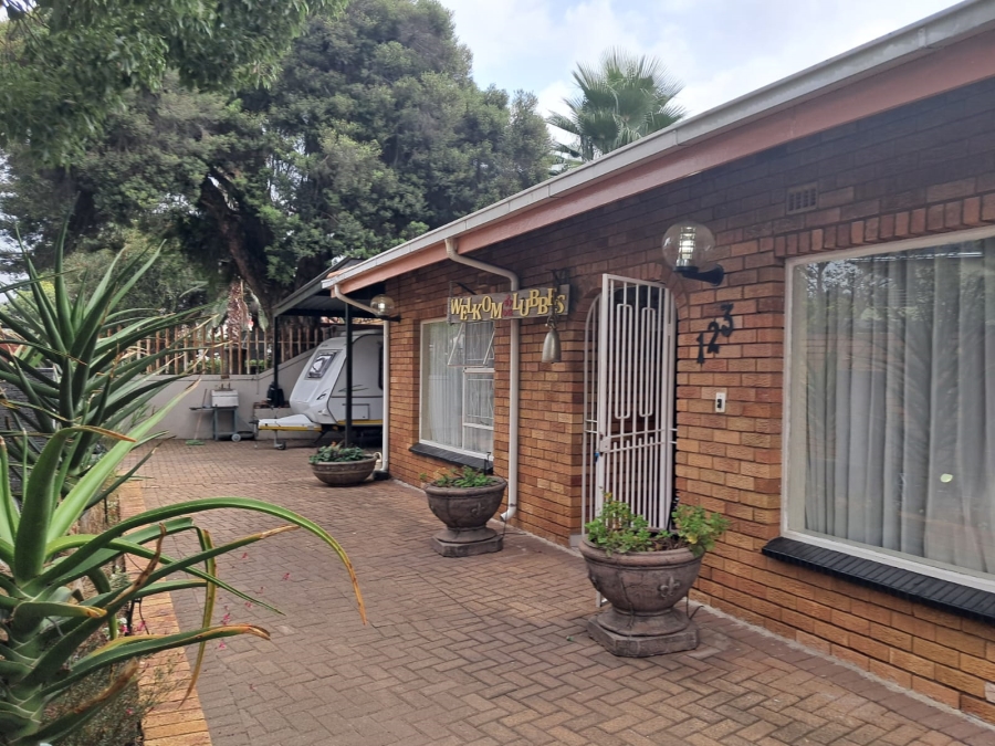 4 Bedroom Property for Sale in Randhart Gauteng