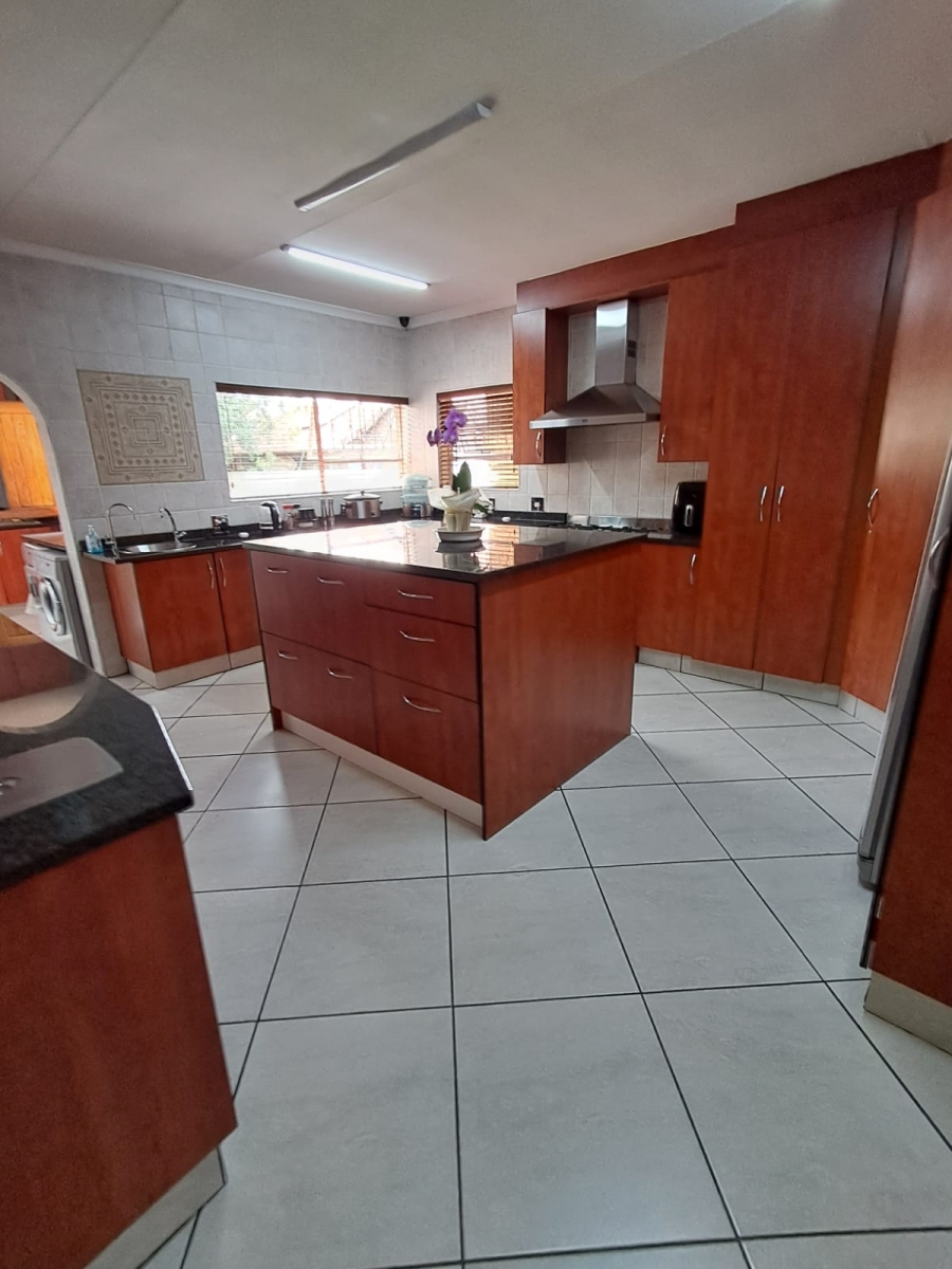 4 Bedroom Property for Sale in Randhart Gauteng