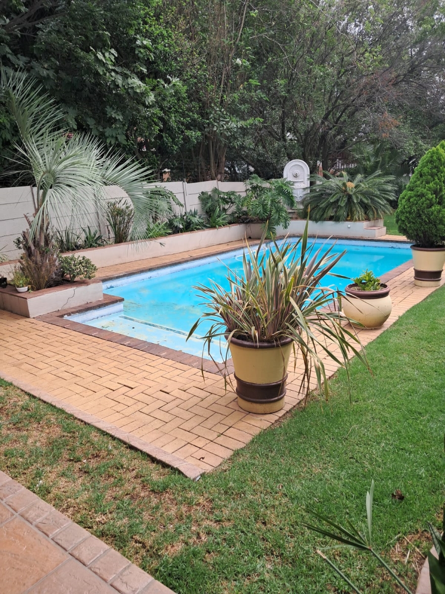 4 Bedroom Property for Sale in Randhart Gauteng