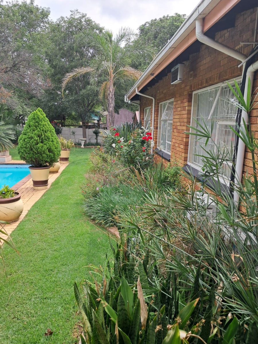 4 Bedroom Property for Sale in Randhart Gauteng