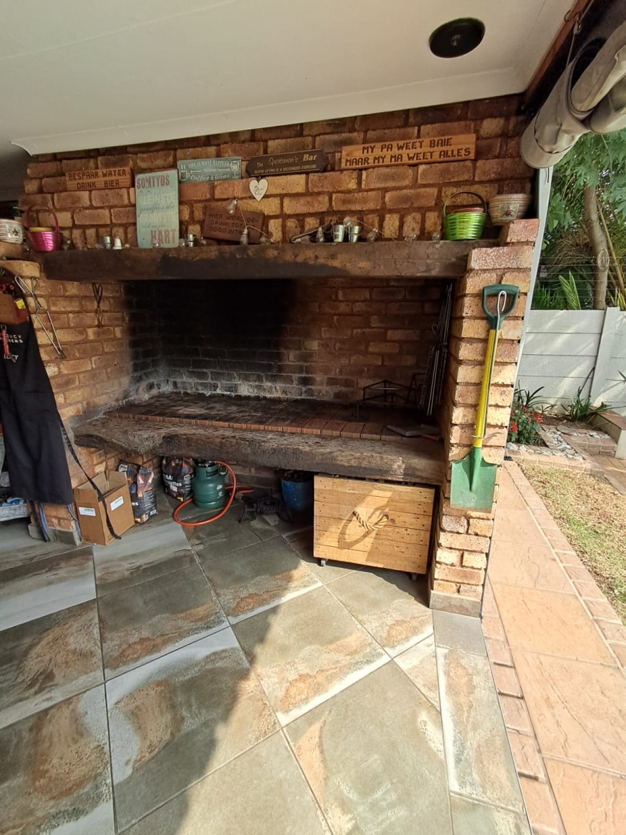 4 Bedroom Property for Sale in Randhart Gauteng