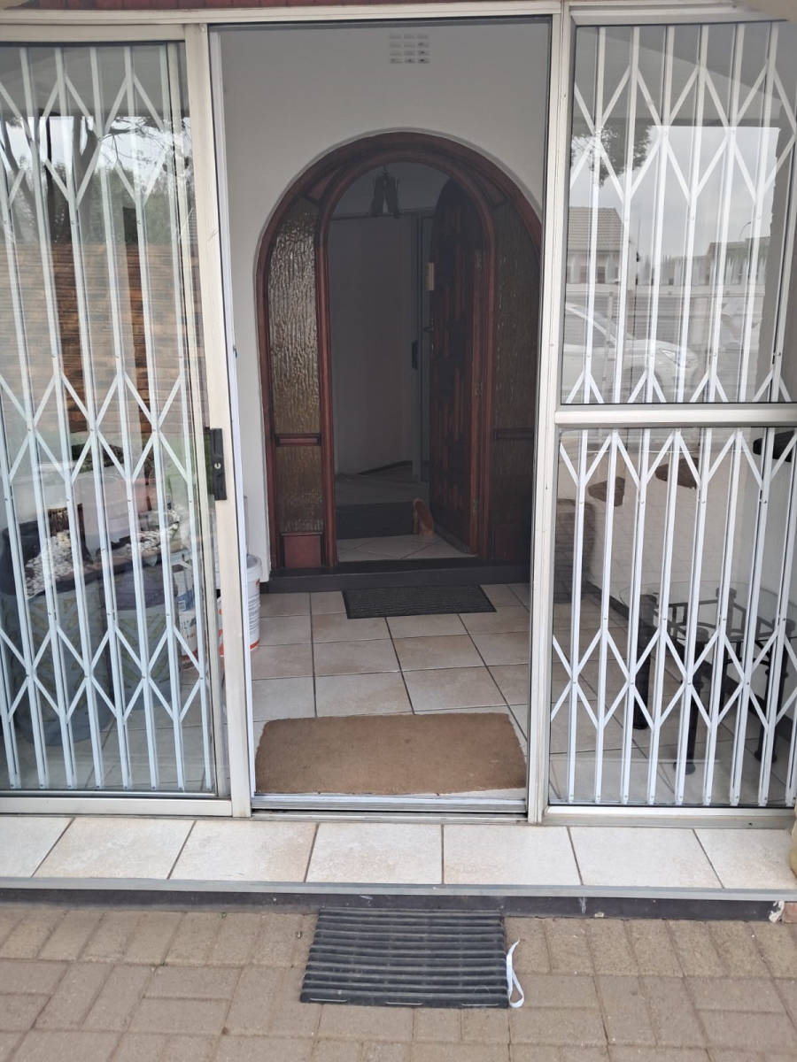 4 Bedroom Property for Sale in Randhart Gauteng