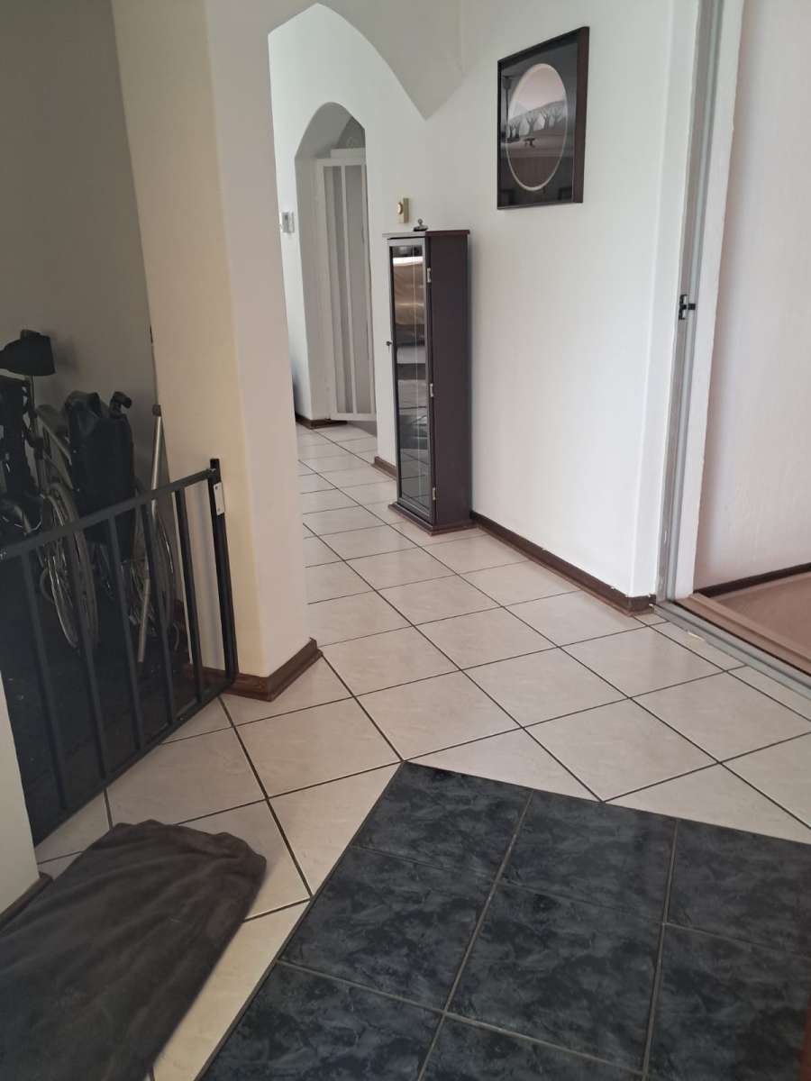 4 Bedroom Property for Sale in Randhart Gauteng