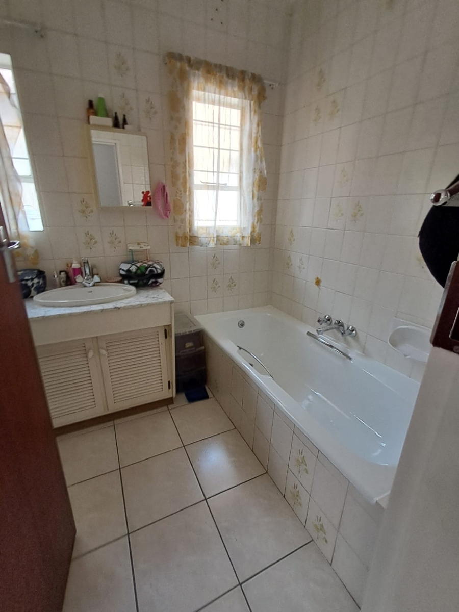 4 Bedroom Property for Sale in Randhart Gauteng