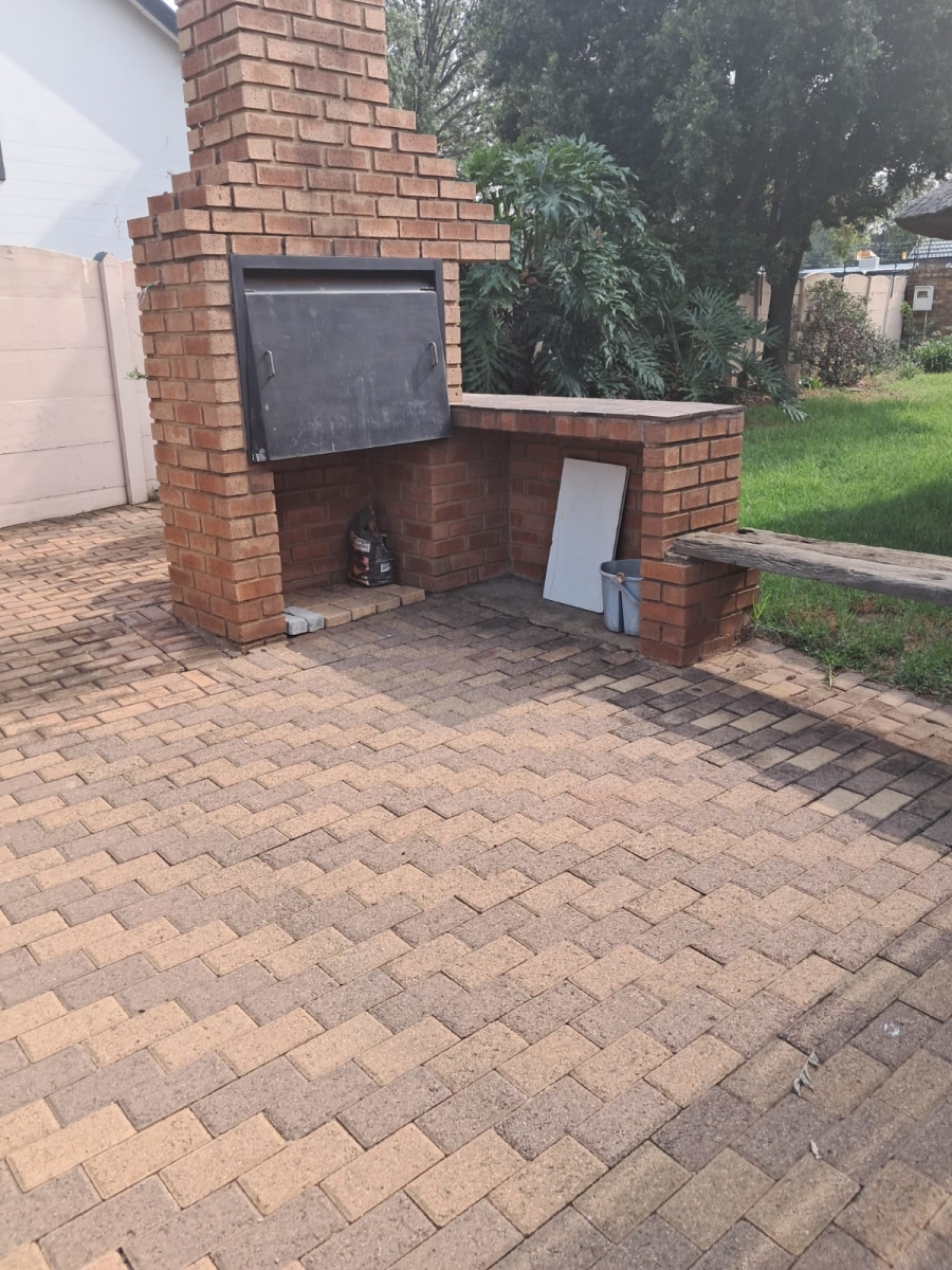 3 Bedroom Property for Sale in Randhart Gauteng