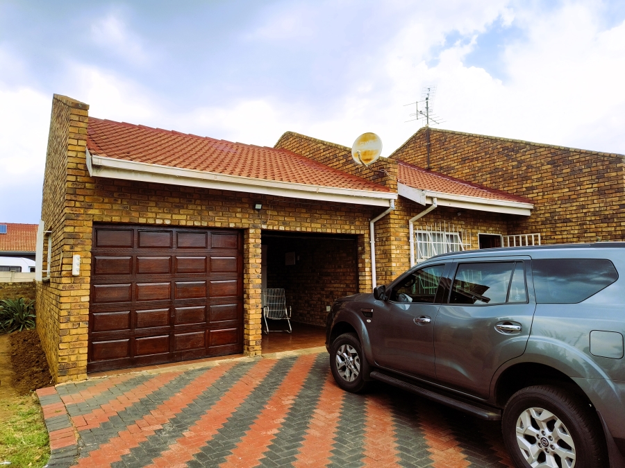 3 Bedroom Property for Sale in Bronkhorstspruit Gauteng