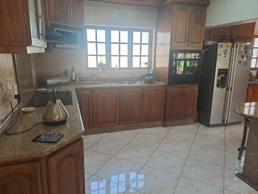 4 Bedroom Property for Sale in Linmeyer Gauteng