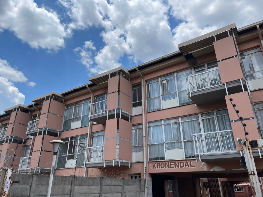 To Let 1 Bedroom Property for Rent in Vanderbijlpark CW 2 Gauteng