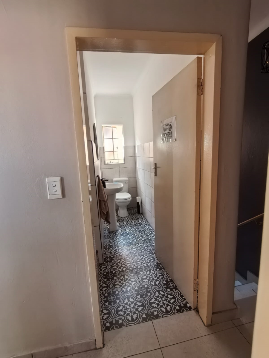 2 Bedroom Property for Sale in Bergsig Gauteng