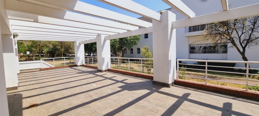 To Let commercial Property for Rent in Woodmead Gauteng