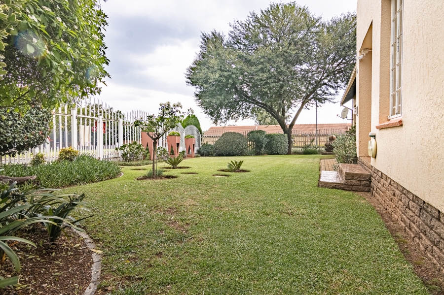 3 Bedroom Property for Sale in Groblerpark Gauteng