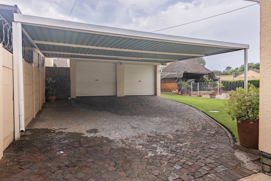 3 Bedroom Property for Sale in Groblerpark Gauteng