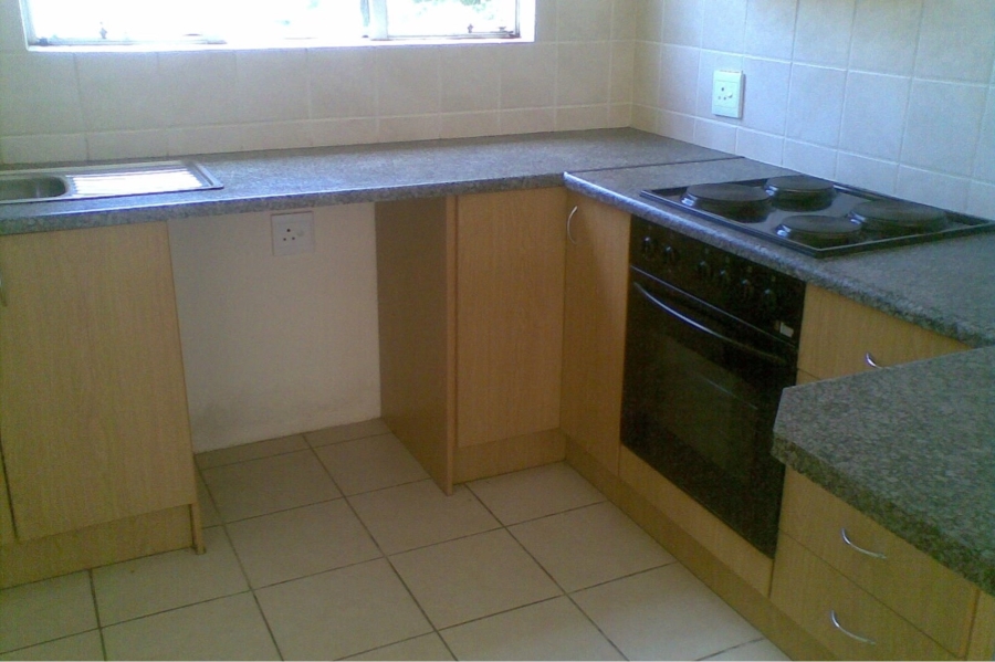 To Let 2 Bedroom Property for Rent in Meredale Gauteng