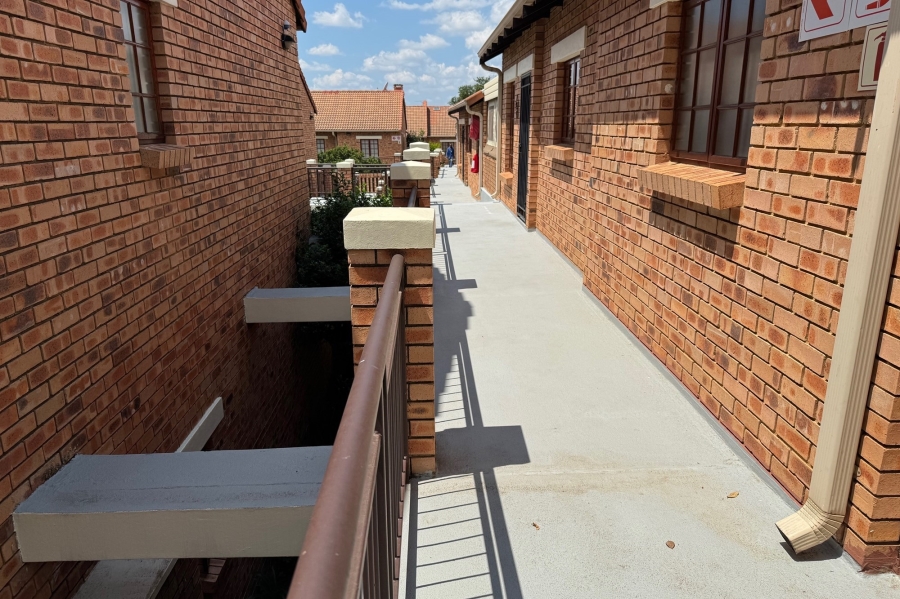 3 Bedroom Property for Sale in Equestria Gauteng