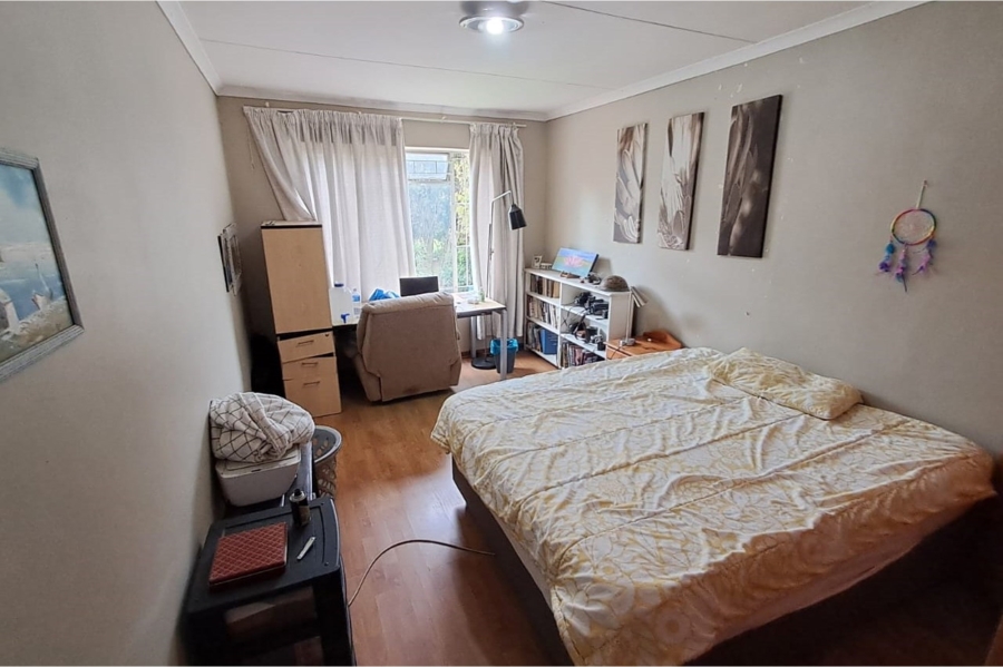 6 Bedroom Property for Sale in Lyttelton Manor Gauteng