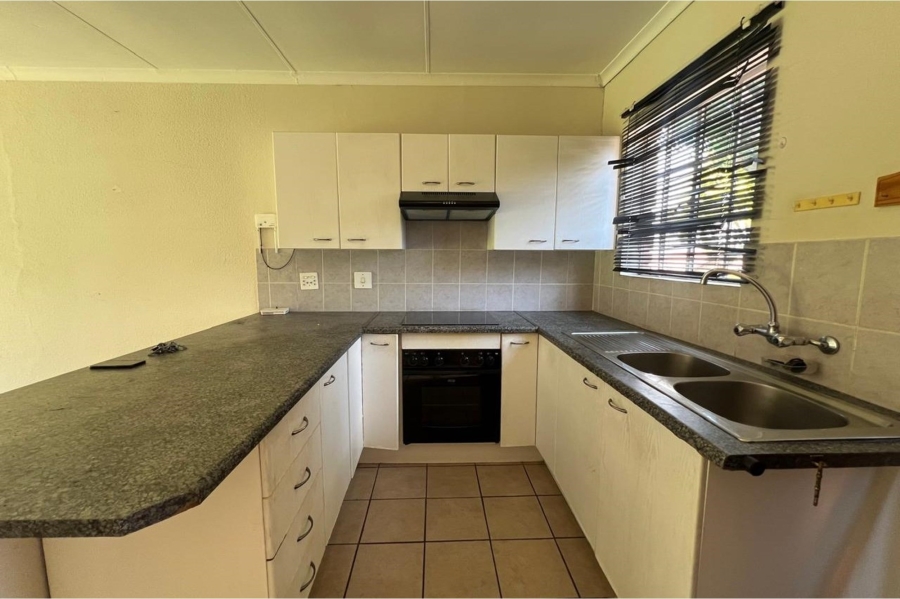 To Let 3 Bedroom Property for Rent in Northwold Gauteng