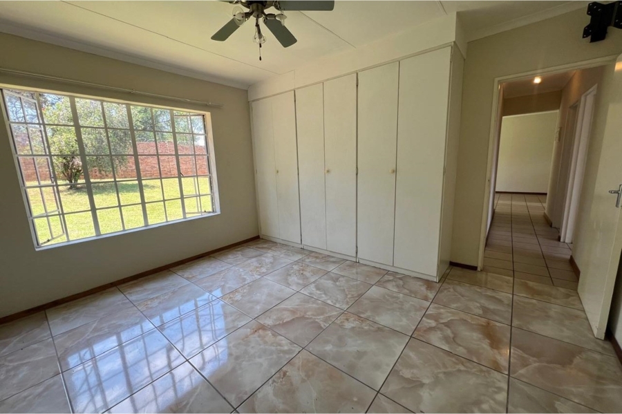 To Let 3 Bedroom Property for Rent in Northwold Gauteng